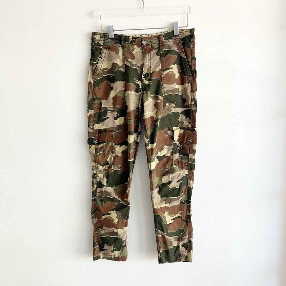 by Anthropologie Camouflage Capri Cargo Pants Waist Size 28 Pockets Camo Print